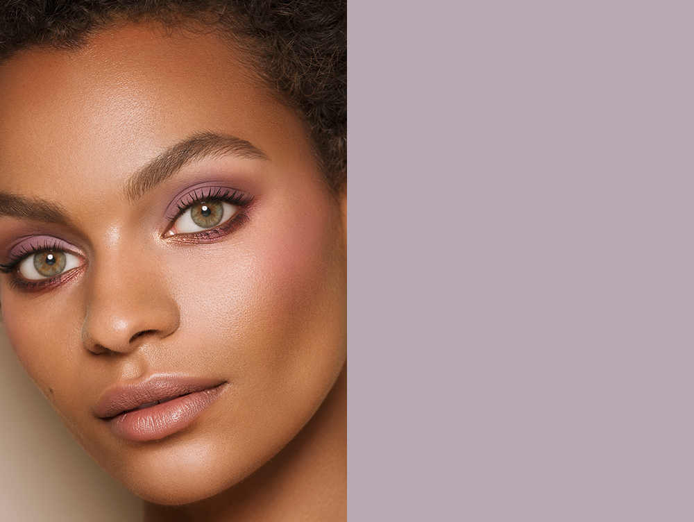 Viseart Paris Bush on dark complexion.