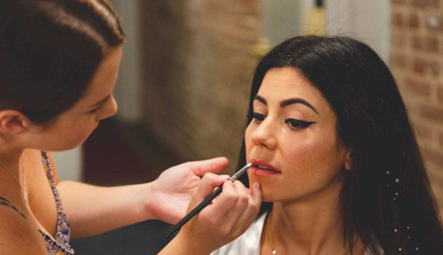 Summer hair and makeup trends.