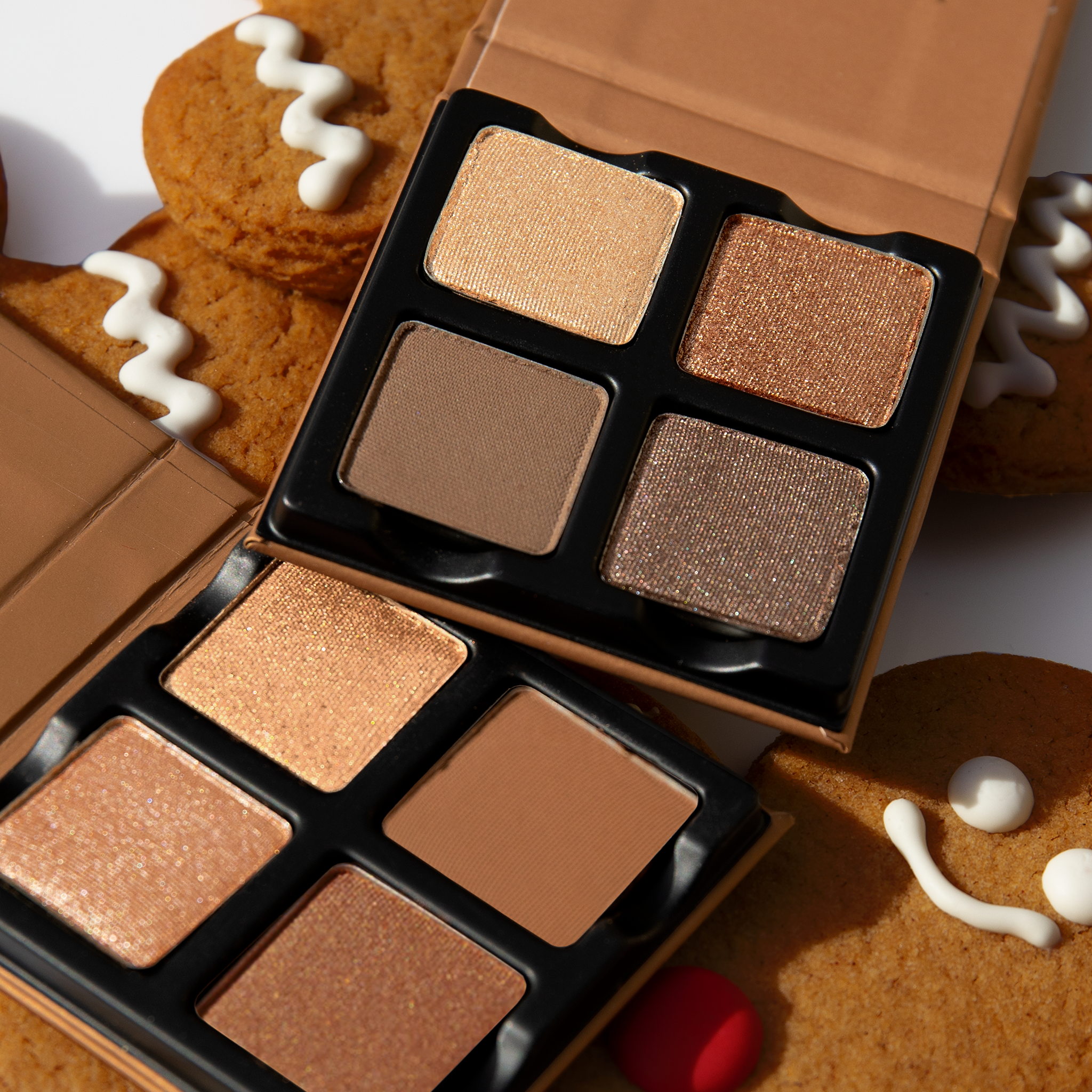 Petits Fours Praline Epice palette with spiced taupe, bronze shimmer, and warm cinnamon tones.