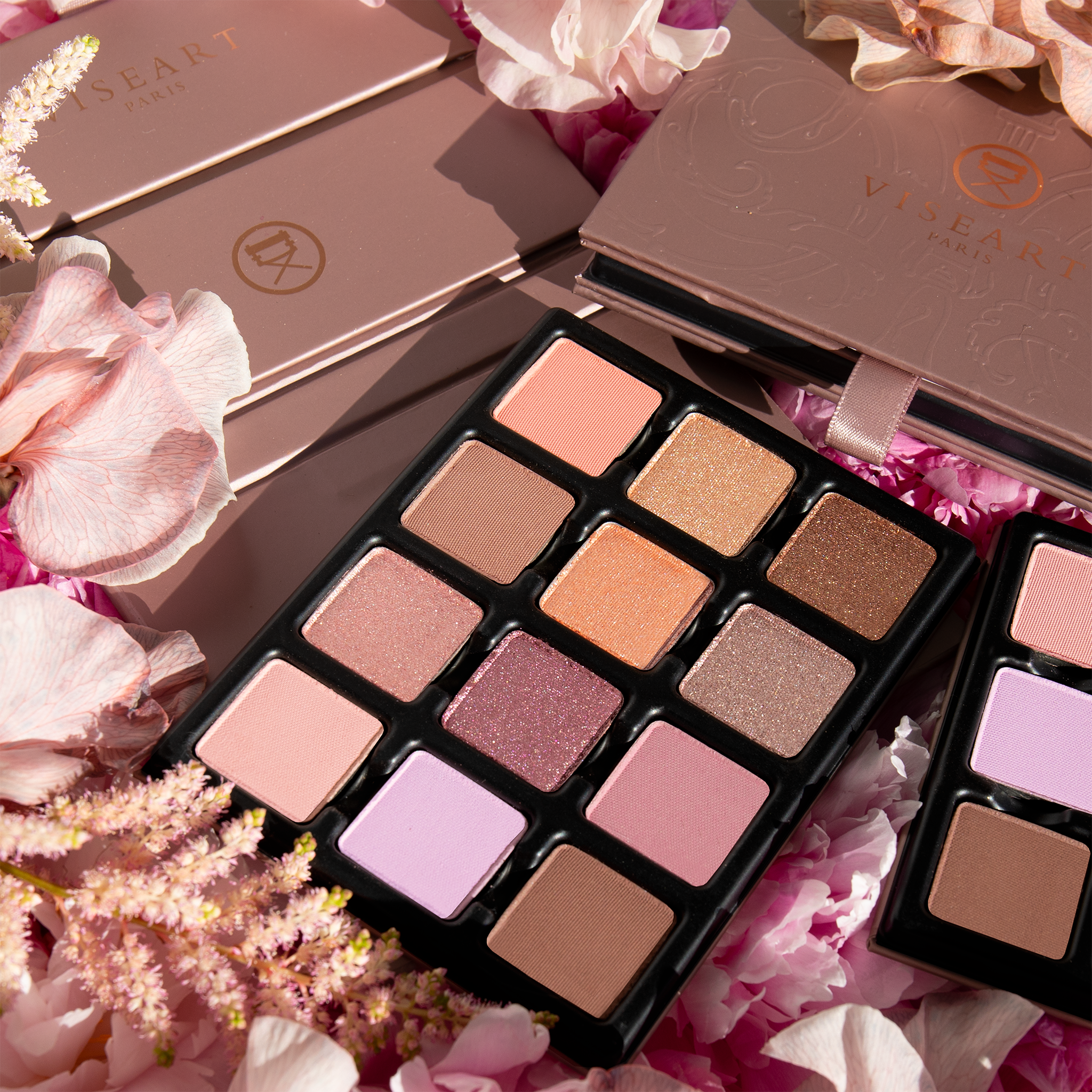 Paris Rêveries Étendu shown in a curated group image alongside other soft glam Viseart palettes.
