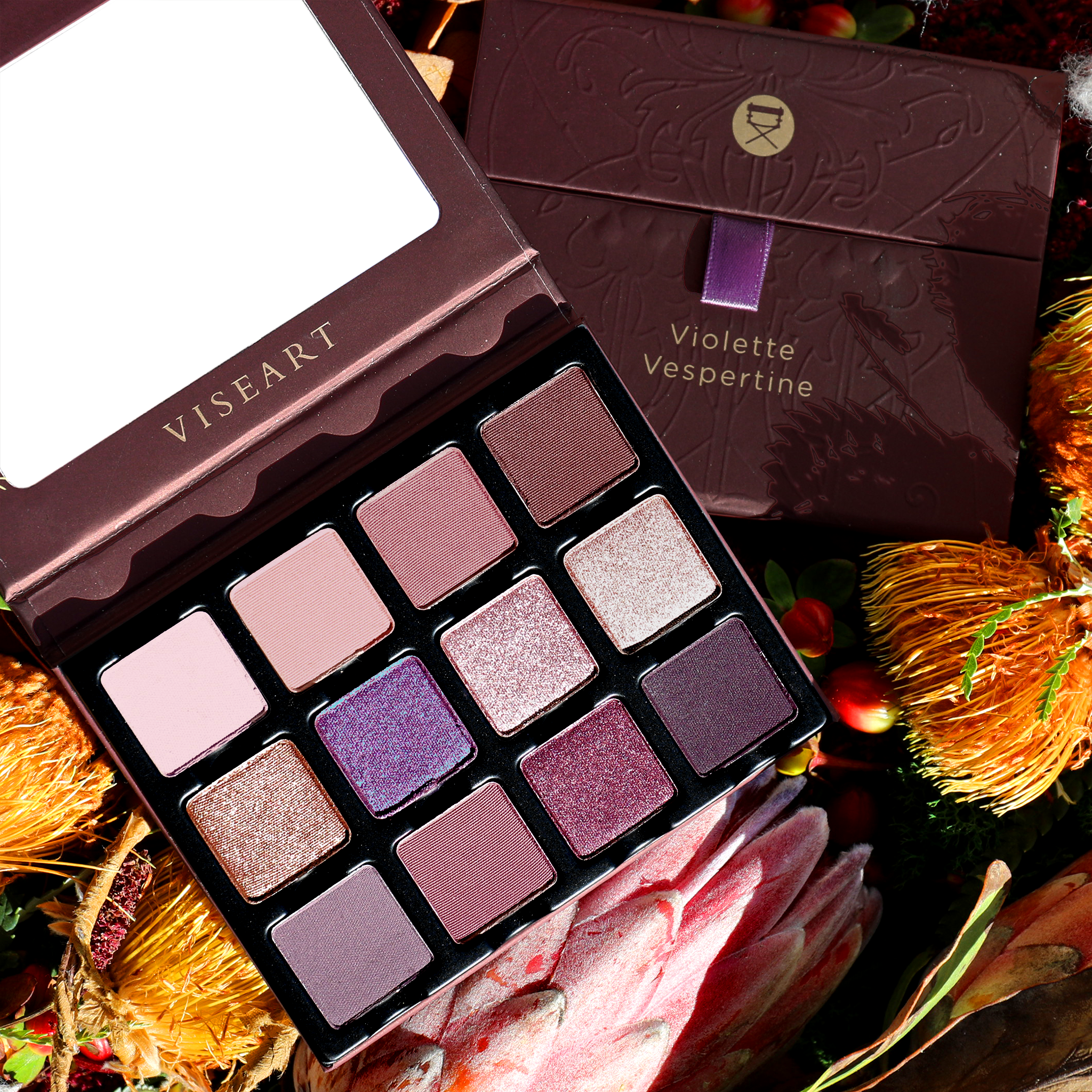 Violette Vespertine Étendu arranged in a group image with complementary palettes in the Violette collection.