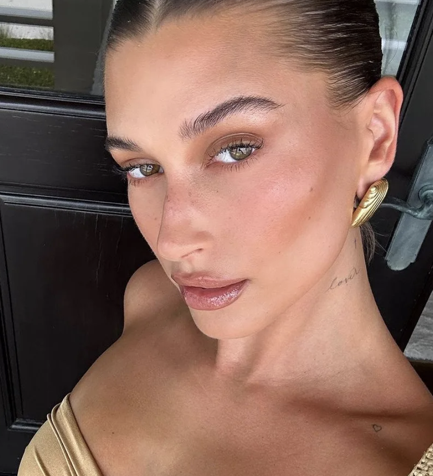 Hailey Bieber just nailed the latte makeup trend that's all over the internet