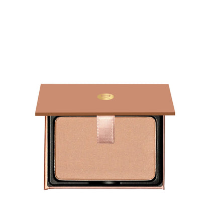 Viseart Bronze Noix open to reveal deep matte bronzer for sculpting and definition on medium to deep skin tones.