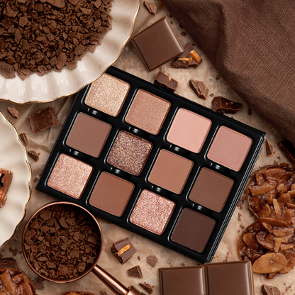 Praline Dulce Étendu eyeshadows, brown, amber, cream, caramel, taupe finishes

