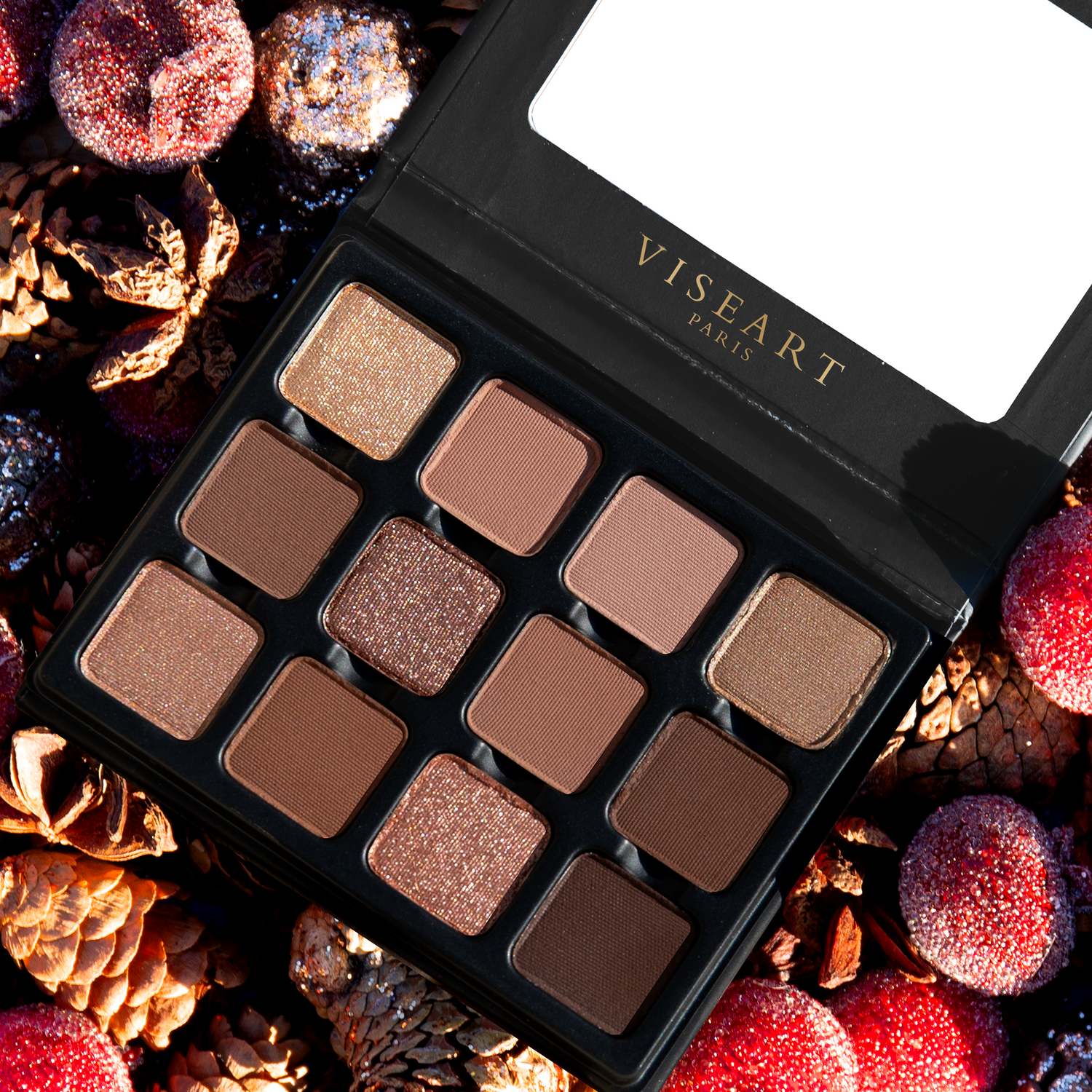 Petites Praline Dulce palette open display caramel vanilla cocoa tones