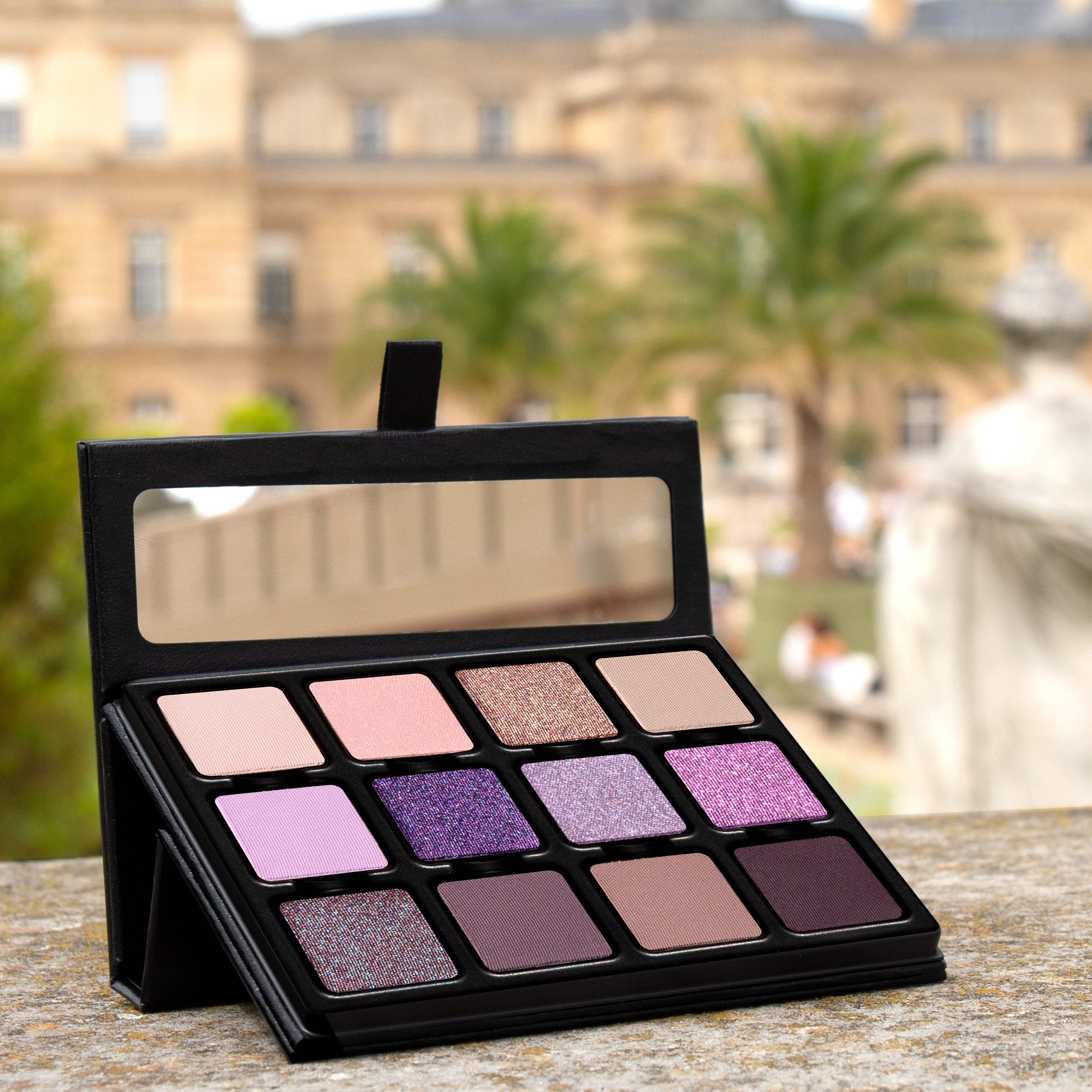 Violette Lumière Étendu open palette displaying 12 violet and lilac shades
