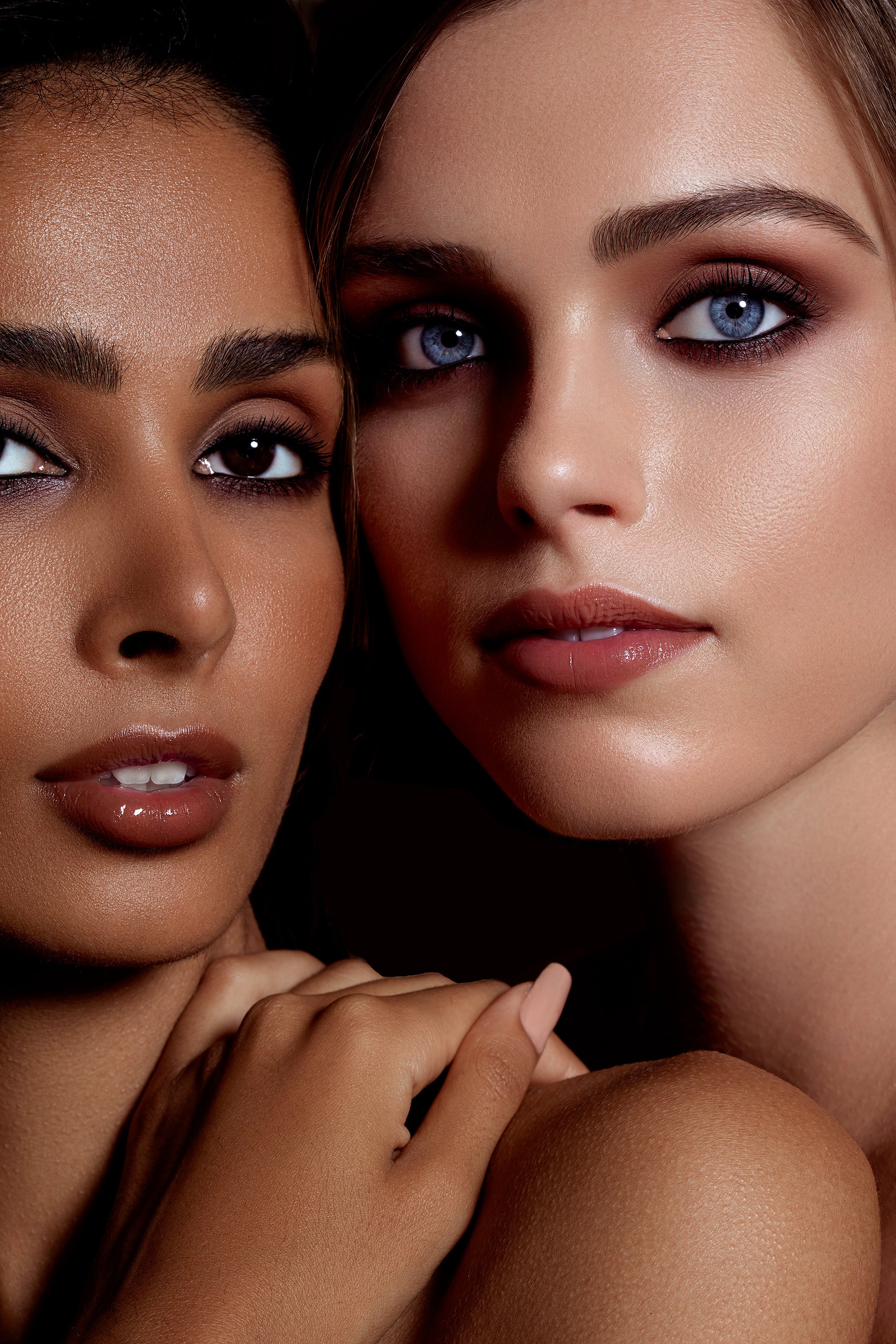 Viseart Paris Neutral Mattes Milieu Slimpro Eyeshadow Palette on Models